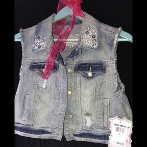 Jean vest brand new !